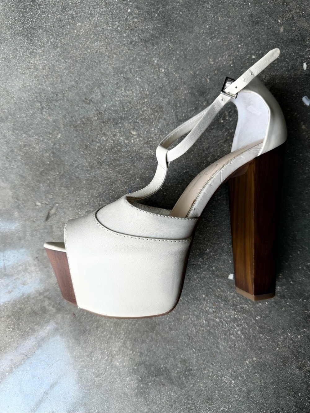 Jessica Simpson white leather platform with wooden heels(high)